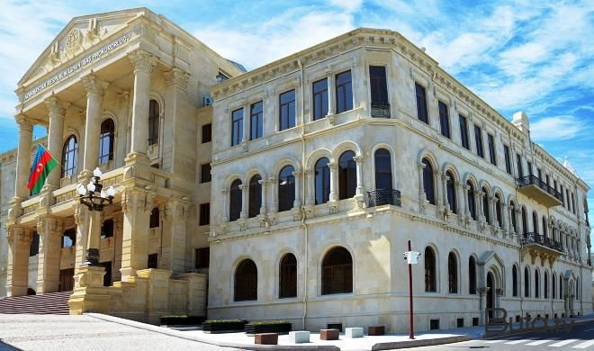  Adam bıçaqlayan deputatlığa namizəd həbs edildi  