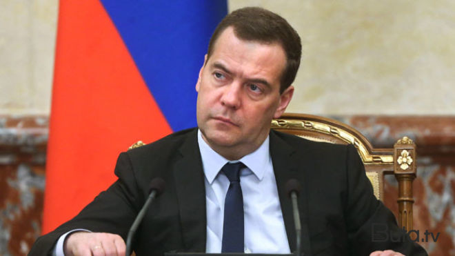  Moldova parlamenti tarixi ələ salır - Medvedyev  