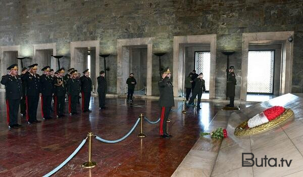  Azərbaycan generalları Anıtqəbri ziyarət etdilər  