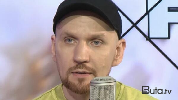  Xanım fanatı məşhur müğənniyə helikopter bağışladı  