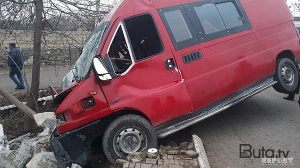  Mikroavtobusla yük maşını toqquşdu: 1 ölü, 6 yaralı  