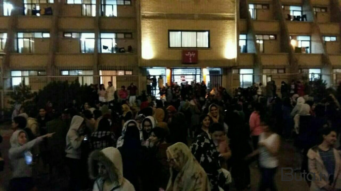  Təbrizdə türk dili müəllimləri işdən çıxarıldı, etiraz başladı  