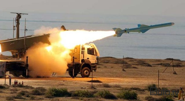  KXDR Cənubi Koreya adalarına 200 mərmi atdı: Təxliyə əmri...  