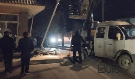  Avtomobil qəzası Xaçmazı işıqsız qoydu - Foto  