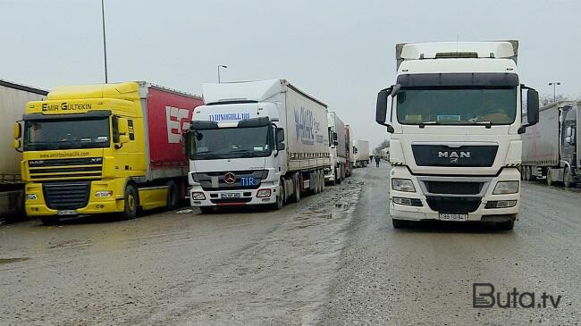  Sərhəddə gözləyən yük maşınlarının sayı açıqlandı  