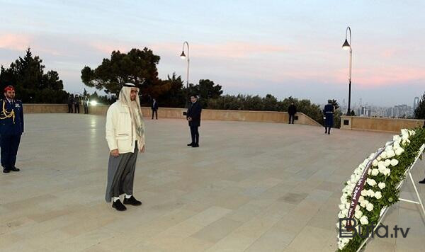  BƏƏ lideri Bakıda şəhidlərin xatirəsini andı - Foto  