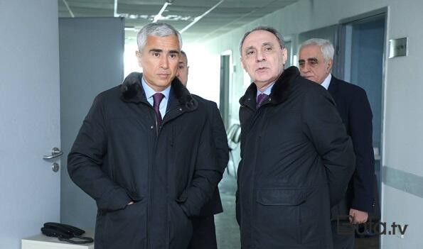  Rəsmilər Respublika Perinatal Mərkəzində - Foto  