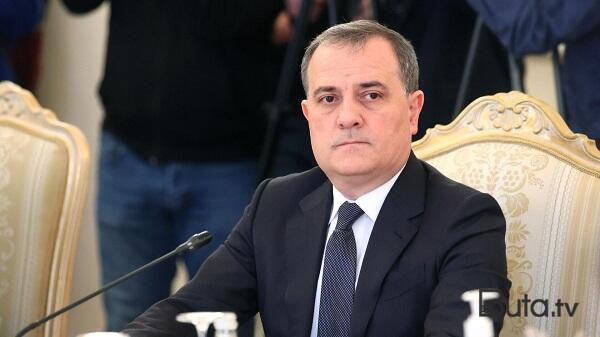  Bayramov bolqar həmkarı ilə danışdı  