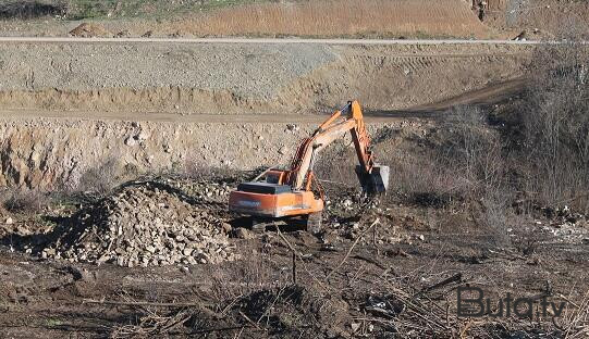  Füzuli parkında təmir zamanı ağaclar belə qorunur - Foto  