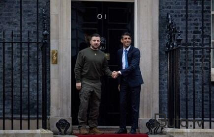  Ukrayna və Britaniyanın 10 illik hərbi sazişinin detalları  