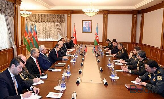  Həsənov Gülərin müavini ilə görüşdü - Video  