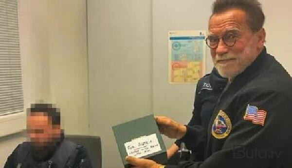  Arnold Şvartsenegger saxlanıldı - Foto  