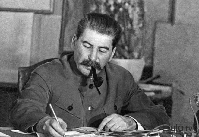  Filmlərdə Stalin obrazını yaradan aktyor öldü  