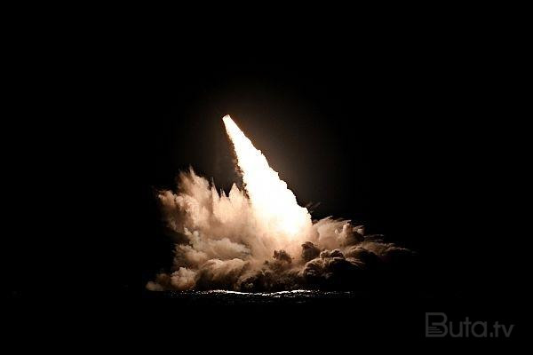  ABŞ Ədənə yönəlmiş raketi vurdu  