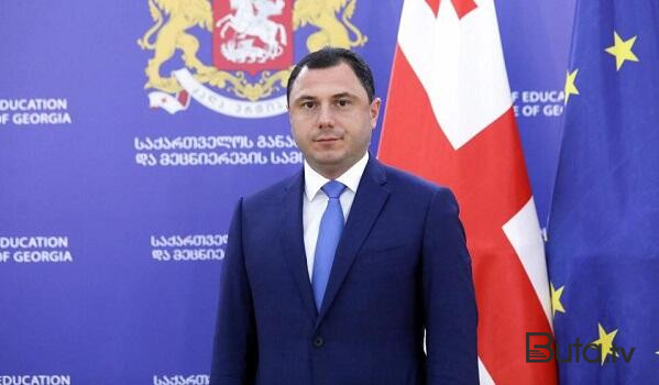  Gürcüstanın təhsil və elm naziri Bakıya gəlir  