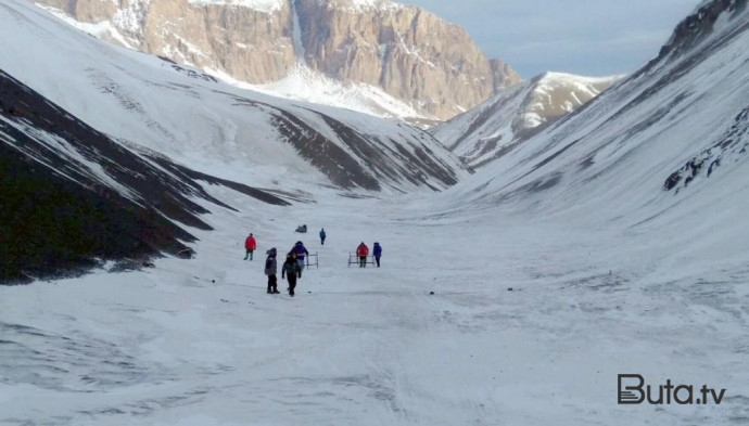  İtkin düşən azərbaycanlı alpinistlərin axtarışı dayandırıldı  