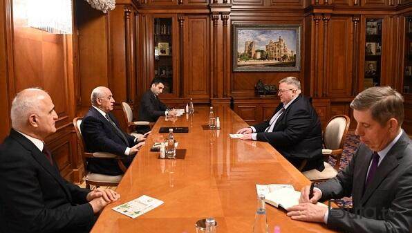  Əli Əsədov Rusiya baş nazirinin müavini ilə görüşdü  