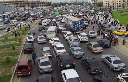  Bakıda bu yolda hərəkət dayandı  