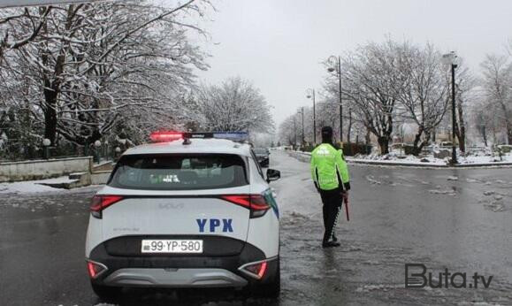  Yol polisindən qarlı hava ilə bağlı sürücülərə xəbərdarlıq  