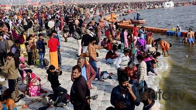  Hindistanda ibadətgahda izdiham: 107 nəfər öldü  