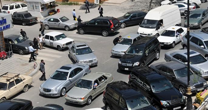  Bir müddət əvvəl ləğv edilən parkinqə yenidən icazə verildi  