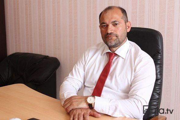  Razi Nurullayev Fransa səfirliyinə getdi, tənqid edildi  