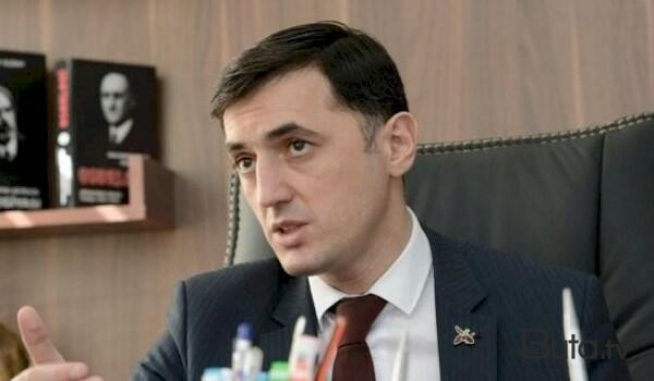  Tural Abbaslı, xanımı və qayınatası namizəd oldu  