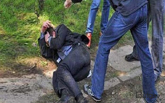  Balakəndə şadlıq sarayının həyətində kütləvi dava  