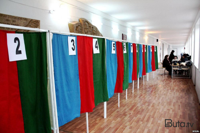  MSK beş partiyanın səlahiyyətli nümayəndələrini qeydə aldı  