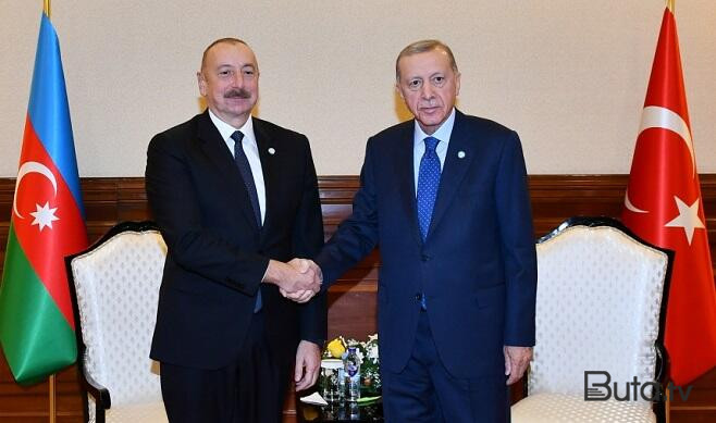  Prezidentlərin təkbətək görüşü başladı  