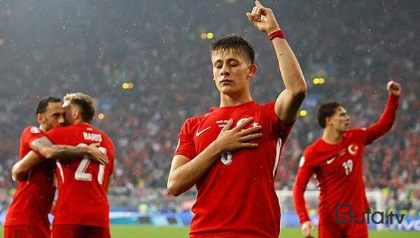  Arda paylaşım etdi: Bizə yaraşmaz… - Foto  