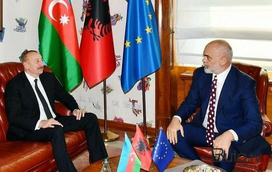  İlham Əliyev Edi Rama ilə təkbətək görüşdü  