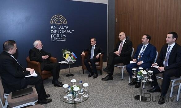  Bayramov onu sülh gündəliyi barədə məlumatlandırdı  