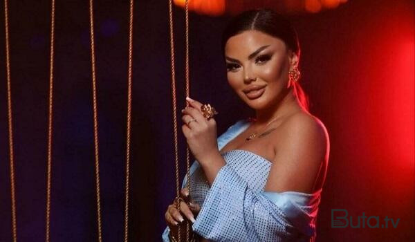  Azərbaycanlı modelə lüks avtomobil hədiyyə edildi - Foto  