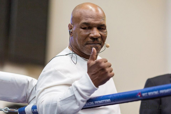 Mayk Tayson məşhur blogerlə döyüşəcək  