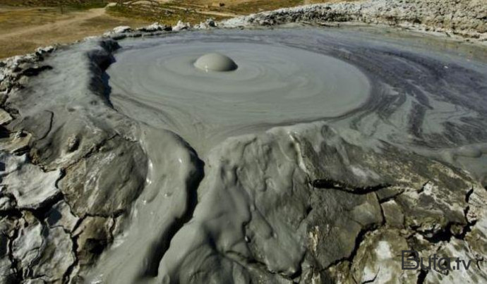  Şamaxıda palçıq vulkanı püskürdü - Video  