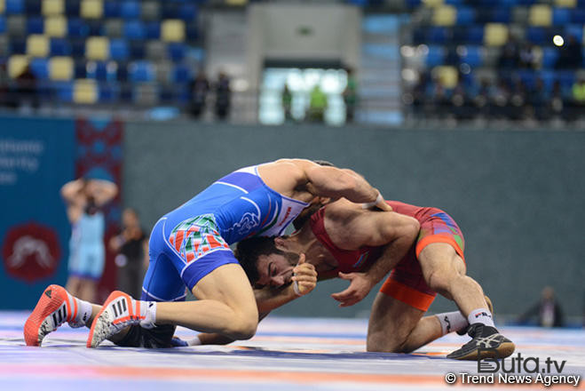  Güləşçimiz Türkiyədə gümüş medal qazandı  