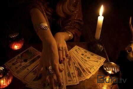  Sirli qarı küp axtarır: qoyunların gözü çıxır, ayaqları kəsilir  