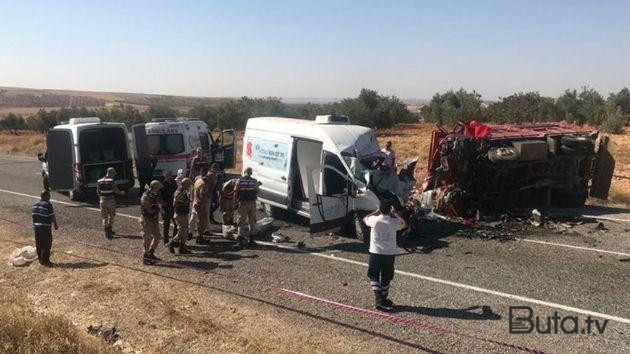  Ərdoğanın mühafizə qrupu qəzaya düşdü: ölü və yaralılar var  