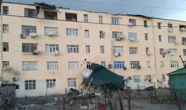  Baş nazir təhlükəli vəziyyətdə olan binalardan danışdı  