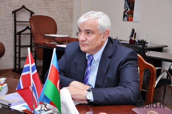  Kamal Abdulla Türkiyə universitetinin professoru seçildi  
