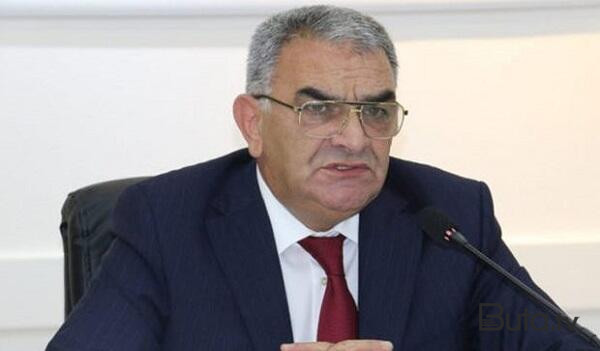  Ölkənin baş notariusu işdən çıxarıldı  