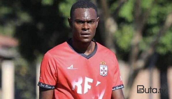  24 yaşlı futbolçu məşq zamanı öldü  