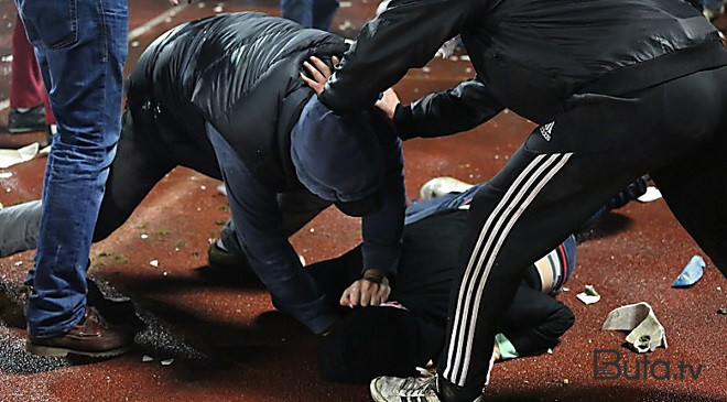  Ağstafada dava: qardaşlar bıçaqlandı  