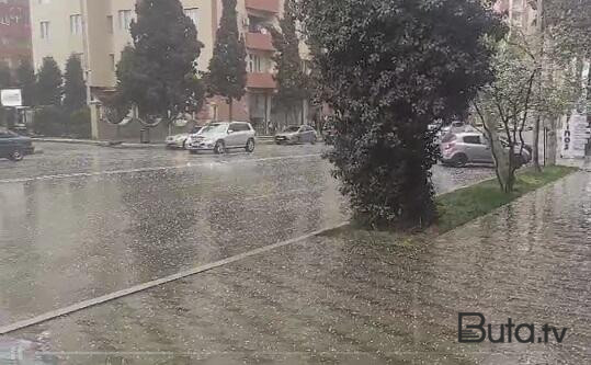  Gəncəyə dolu düşdü - Foto  