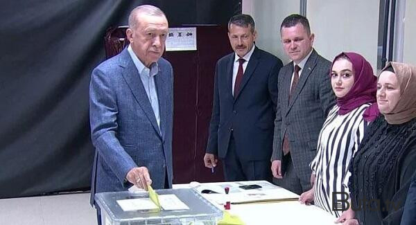  Ərdoğan səs verdi  