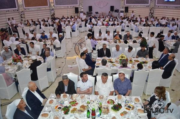  Türkiyə səfirliyi iftar süfrəsi təşkil etdi  