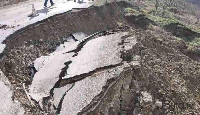  Lerikdə uçqun nəticəsində bağlanan yol açıldı  