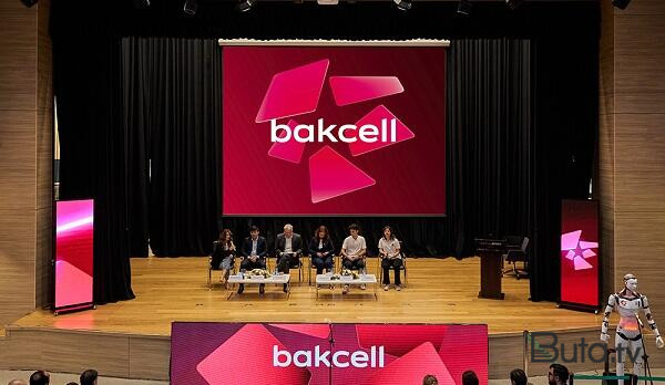  “Bakcell”in baş icraçı direktoru şagirdlərlə görüşdü  