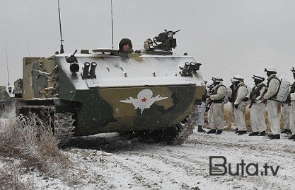  Kurskda rusların BMD-4-ü vuruldu  